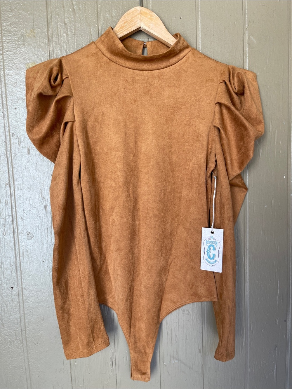 Cavender’s Rockin’ C Puff Sleeve Mock Neck Faux Suede Bodysuit in Tan Size S